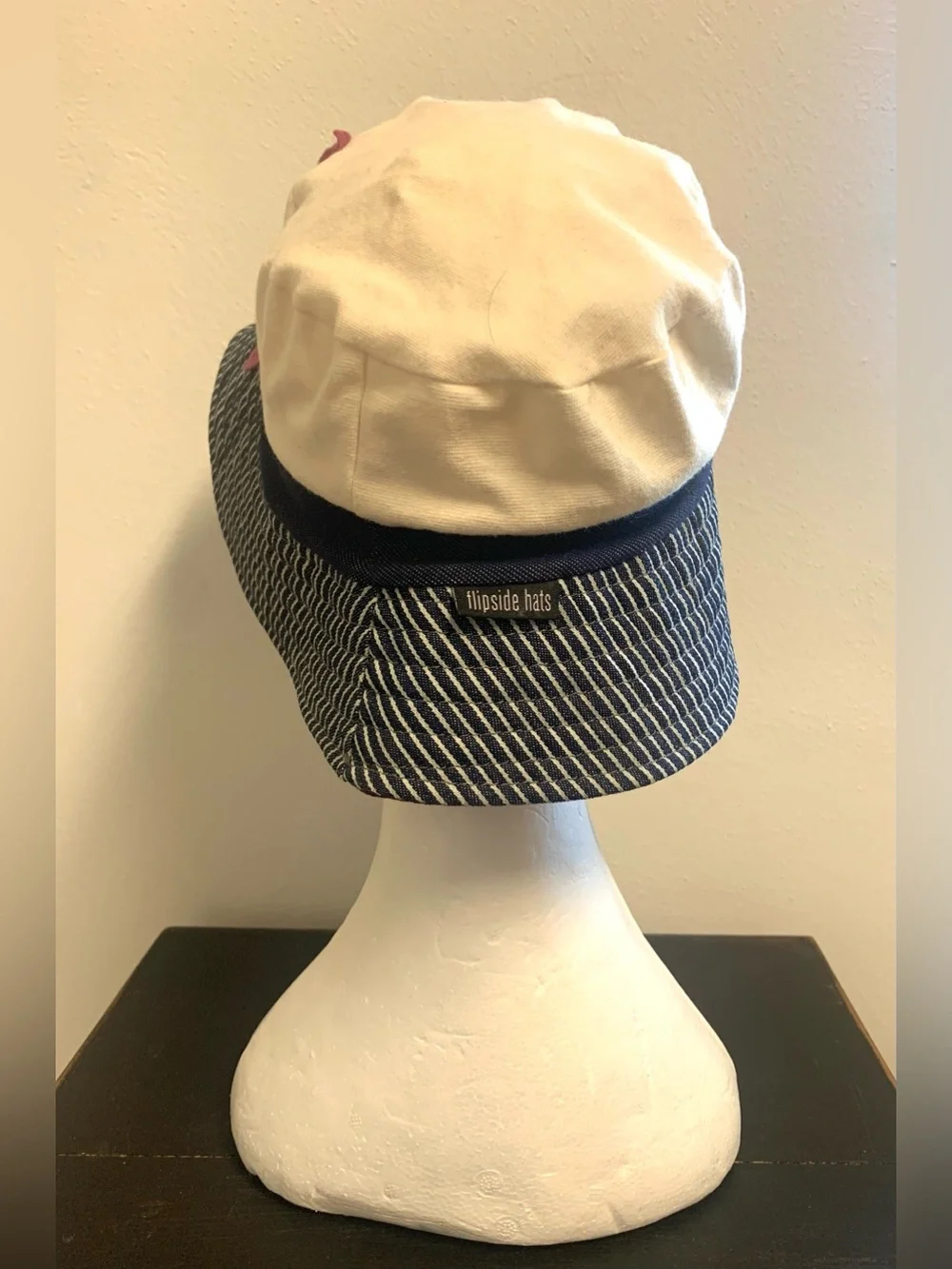 Flipside sun hat - Picture 3 of 8